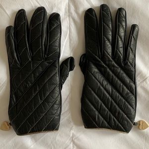 Black leather Moschino gloves